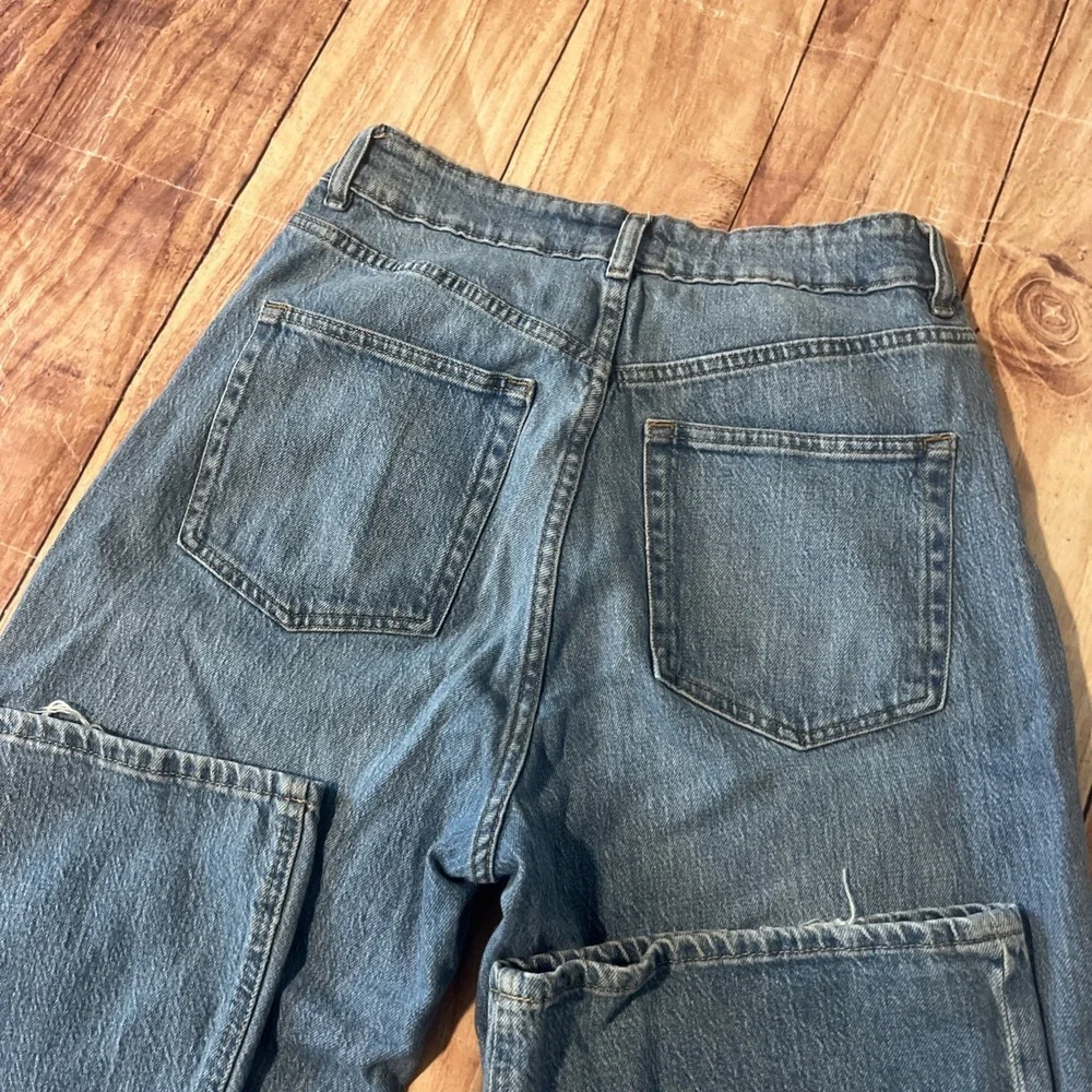 H&M Jeans Women's US 10 Light Wash Straight Flared Leg Stretch